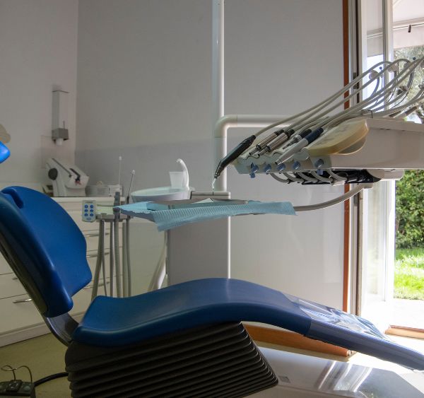 studio dentistico carloni riva del garda (29).jpg